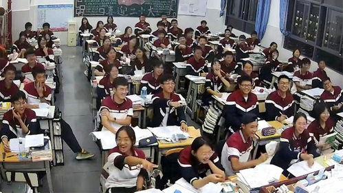 学生爆料吃瓜视频,校园吃瓜视频引发热议，真相究竟如何？