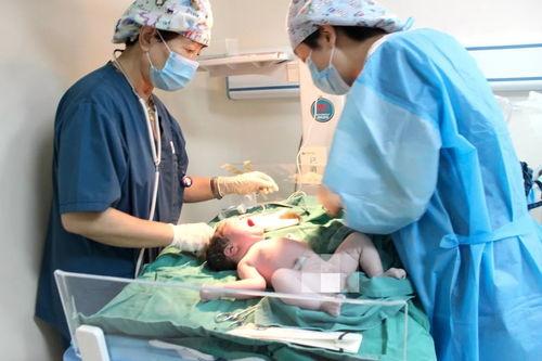 水中分娩视频,体验自然分娩的全新视角