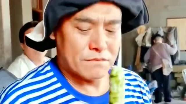 黑哥吃瓜爆料,揭秘娱乐圈幕后真相