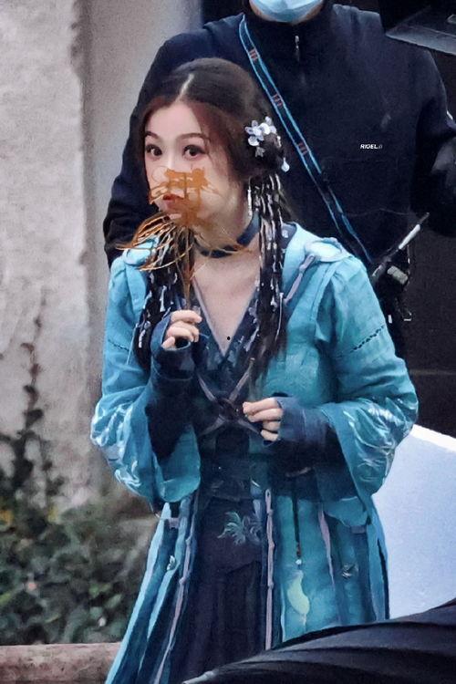 黑哥吃瓜爆料,揭秘娱乐圈幕后真相