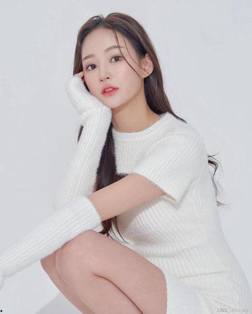 李雅视频在线观看,揭秘网络红人的魅力瞬间