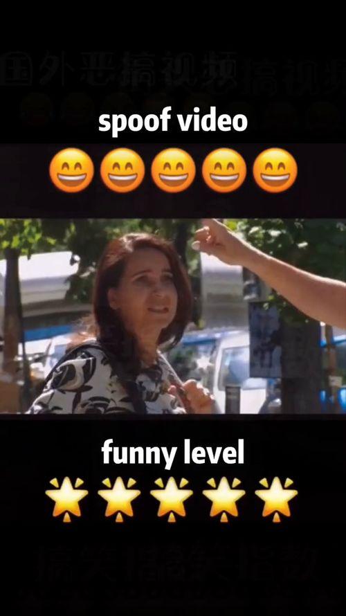 奇葩视频,揭秘奇葩视频背后的爆笑瞬间