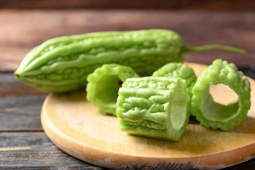 今日头条小暑宜吃瓜,瓜果飘香，养生吃瓜指南来袭！